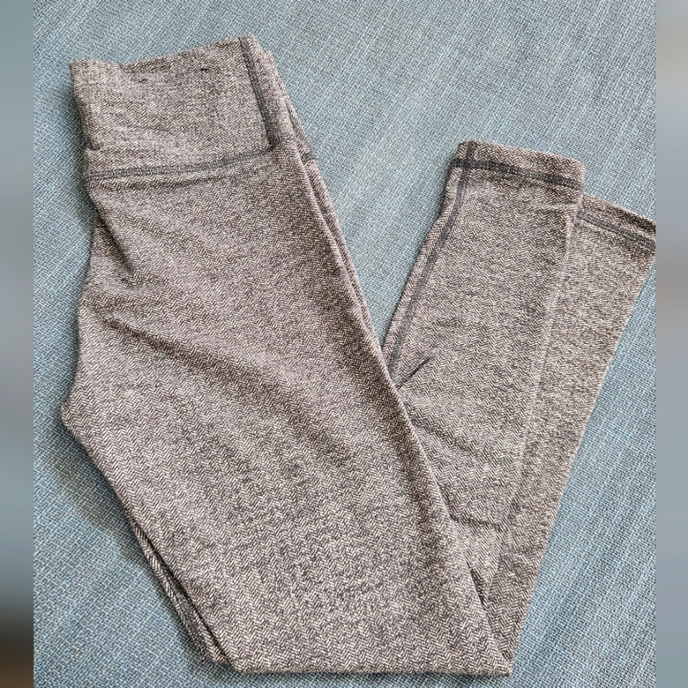 TNA tights Size M